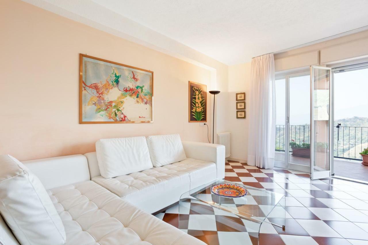 Taormina Apartment With Panoramic View Bagian luar foto